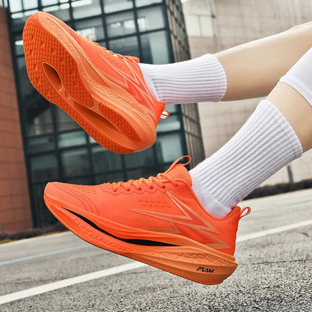 STRAVIX CarbonStrike Pro – Unleash Your Marathon Power