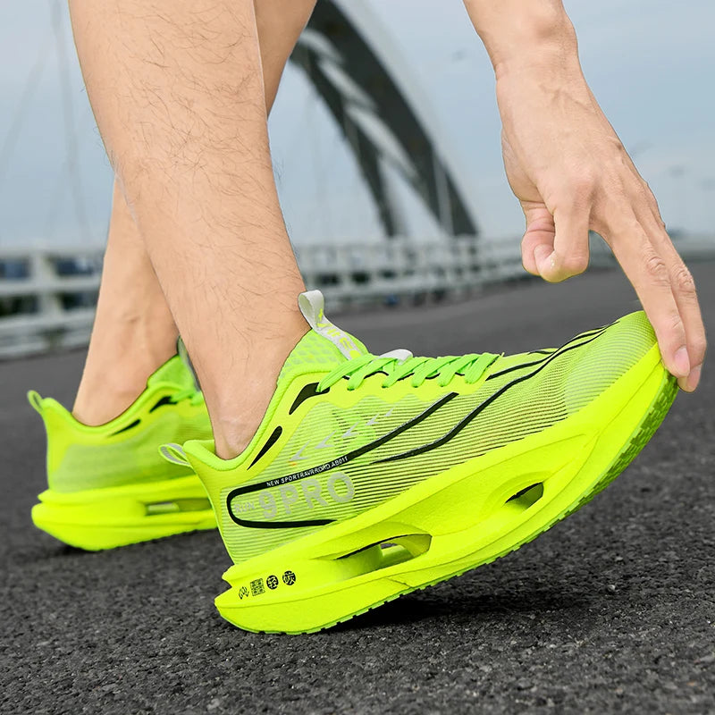 STRAVIX 9PRO Carbon – Conquer Every Mile